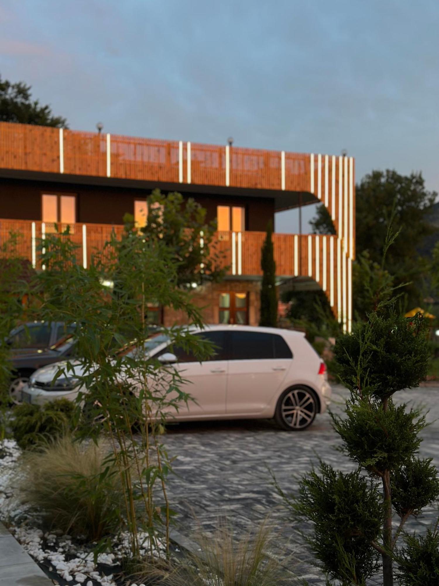 Hotel Restaurant Natyra E Qete Lezhë Exteriér fotografie